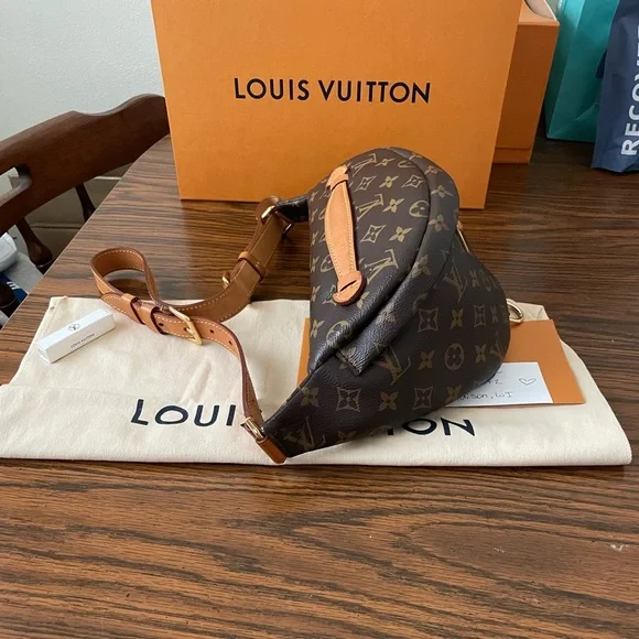♥️sold♥️Louis Vuitton classic bumbag monogram - Picture 5 of 16